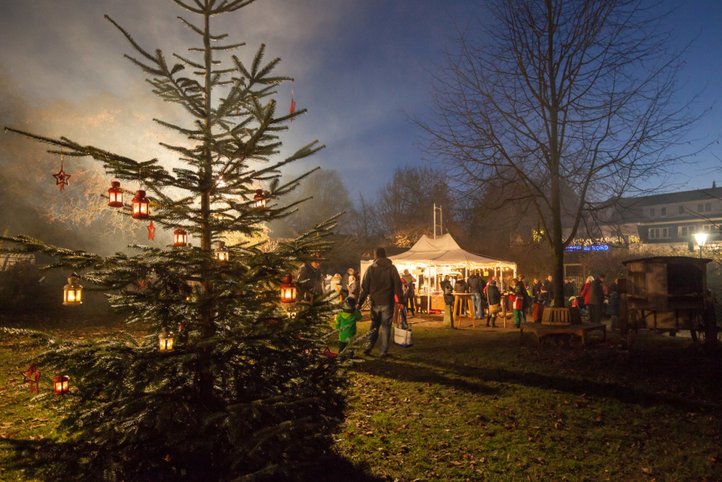 Weihnachtlicher Adventsmarkt in Volksdorf Ahrensburg Portal