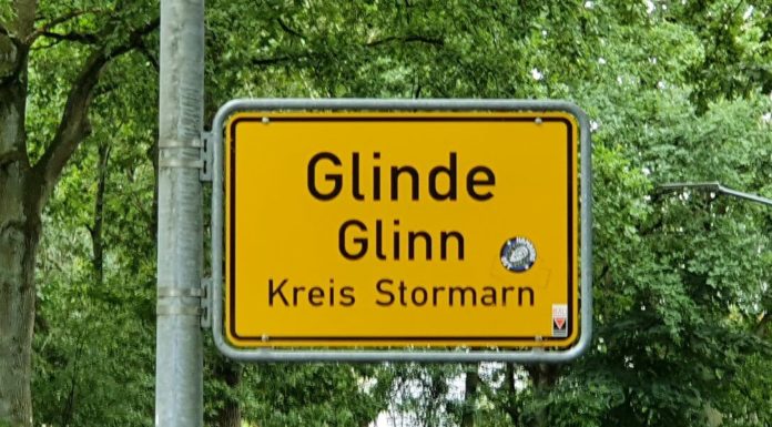 Glinde: PKW-Fahrer begeht Unfallflucht nach Zusammenstoß mit radfahrendem Kind