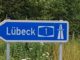 A1 bei Reinfeld: Schwerer Unfall – eine Frau schwerverletzt