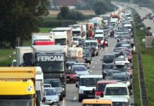 Ferien-Reisewelle zu Ostern: Staus im Norden am 27. bis 29.03.2026 zu erwarten