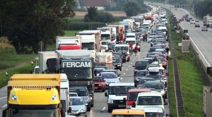 Ferien-Reisewelle im Sommer – Staus durch Baustellen im Norden ab 03.07.2026