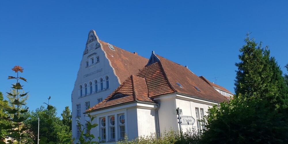 Ahrensburg Schule Stormarnschule1 2018.07.02 Ec aq 300 tiny