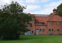 Ammersbek: „Scherz, Satire, Ironie und tiefere Bedeutung“ am 22.11.2025, 16 Uhr