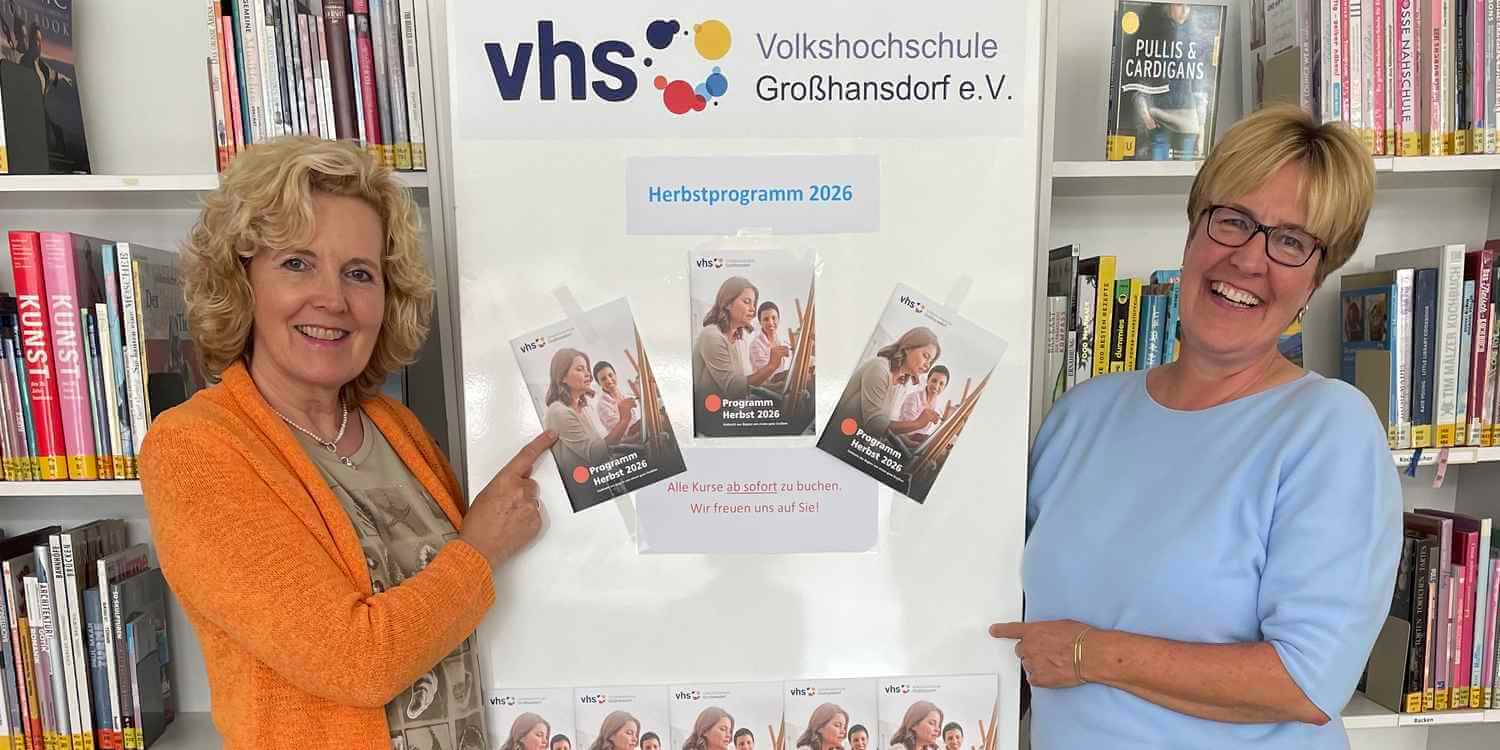 Christiane Kittel und Inken Rohwer mit dem Herbstprogramm 2026.08.10 VHS aq(1)